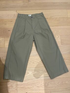 Vintage Obey Men's Olive Green Pleated Pants Size 34 Like New